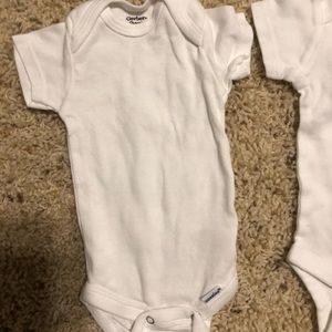 5 Gerber onesies